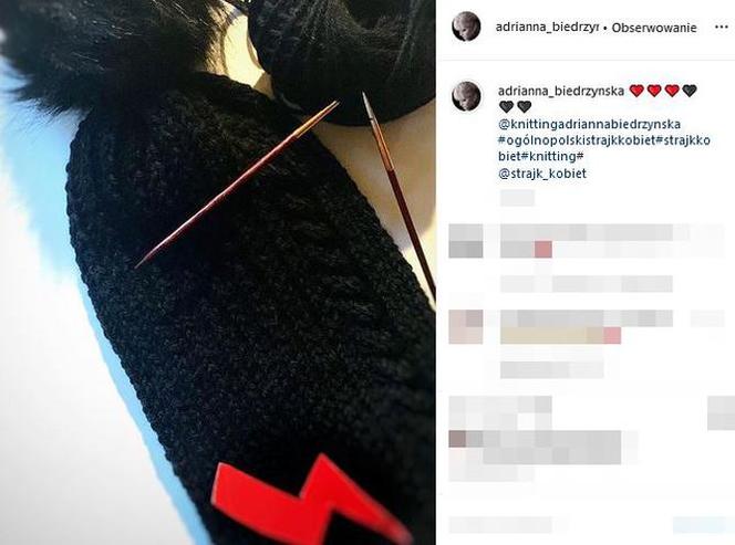 Biedrzyńska dzierga swetry na drutach