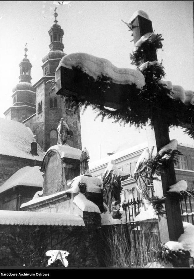 Zima w Krakowie na archiwalnych zdjęciach