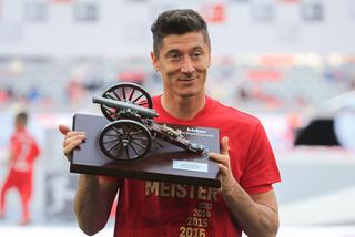 Robert Lewandowski szalał na imprezie! Wcielił się w rolę znanego rapera [WIDEO]