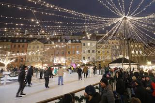 Warszawa: Lodowisko na Rynku Starego Miasta