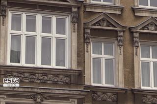 Szczecińskie kamienice z nowymi oknami [WIDEO]