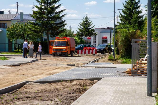 Utrudnienia spowodowane budową nawierzchni dwóch ulic w Łukowie potrwają kilka dni