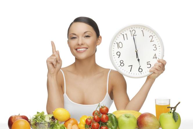 Dieta 8 godzin: na czym polega dieta 8-godzinna? Czy jest skuteczna?