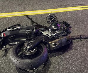 Makabra na Wisłostradzie. Roztrzaskane auta i motocykle. Dwie osoby reanimowane w tym dziecko 