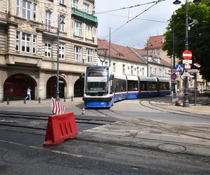 Wracają tramwaje na ul. Focha, ale ruszają nowe prace na ul. Gdańskiej. Utrudnienia w ruchu i zmiany w komunikacji!
