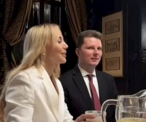 Pierwsza Komunia Święta córki Schreiberów. Marianna w towarzystwie nowego partnera