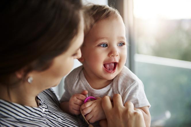 Etapy rozwoju mowy u niemowlaka. 