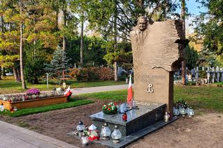 Olszewski ma wreszcie pomnik