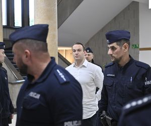 Proces Dawida Mirkowskiego o zabójstwo na Nowym Świecie. Ja go, k***a, pociąłem!