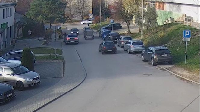 Porwanie w centrum Olkusza! 42-latek wciągnięty do auta na oczach świadków