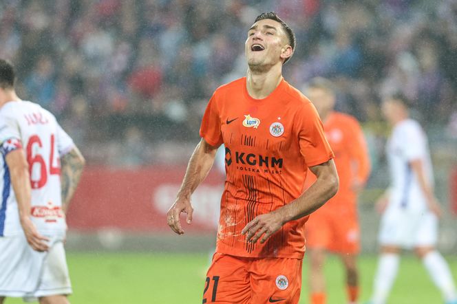 Górnik Zabrze zmierzył się z Zagłębiem Lubin. Kibice rozgrzewali piłkarzy z trybun