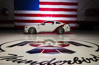 Ford Mustang U.S. Air Force Thunderbirds Edition