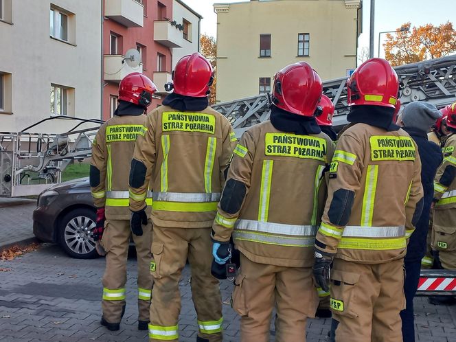 Zgłoszenie o pożarze na Dąbrowskiego w Lesznie. Pożaru nie było