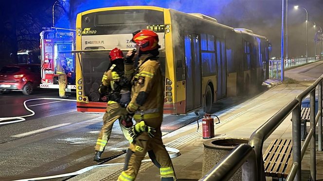 Pożar autobusu w Warszawie