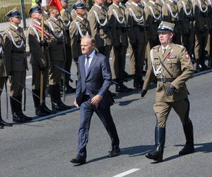 Warszawa. Defilada z okazji Święta Wojska Polskiego