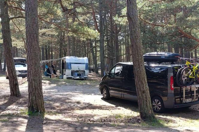 Koniec sezonu w Lubiatowie. Plaża i pusty camping