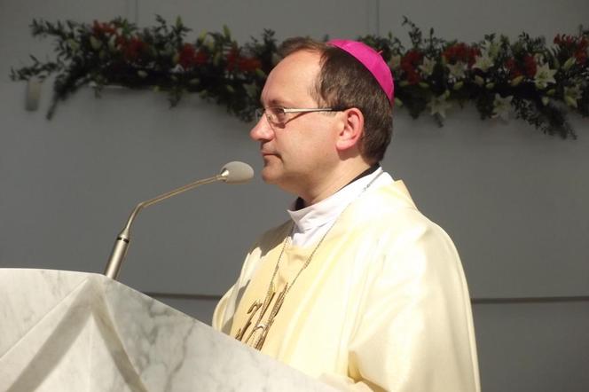 Biskup z Krakowa żąda 1000 zł za godzinę