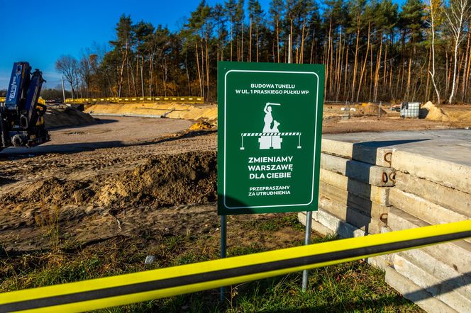 Budowa tunelu pod torami przy PKP Warszawa Wesoła