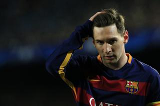 Leo Messi ma młotek w nodze? Złamał rękę fance... Realu Madryt! [WIDEO]