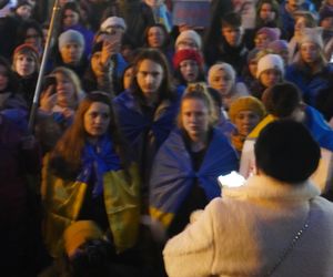 Manifestacja w trzecią rocznicę wybuchu wojny w Ukrainie