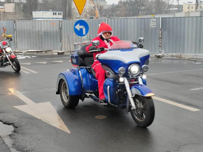 Mikołaje na motocyklach w Manufakturze. Finał corocznej akcji charytatywnej [ZDJĘCIA]