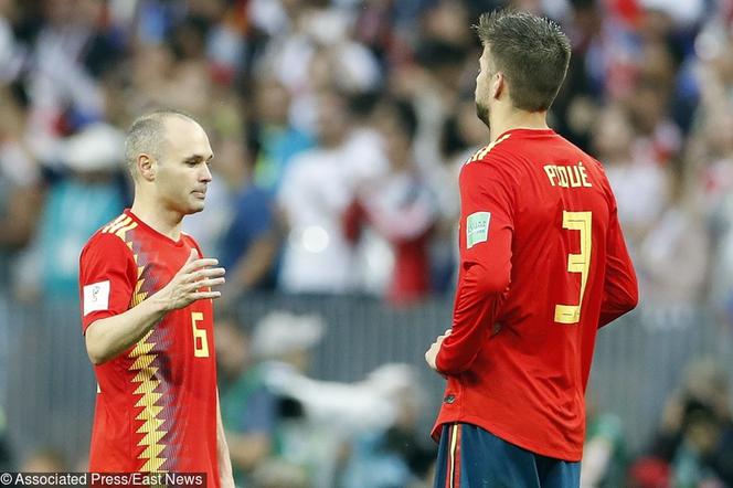 Koniec epoki! Andres Iniesta i Gerard Pique zakończyli kariery reprezentacyjne