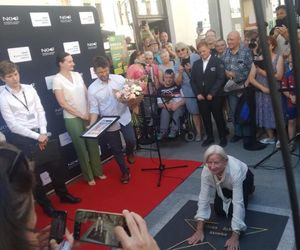 Łódź doceniła Bożenę Dykiel. Aktorka odsłoniła swoją gwiazdę na słynnej Alei Gwiazd [GALERIA] 
