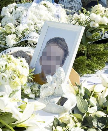 "Wierzymy, że jest już aniołkiem w niebie". Przedszkole Stasia w żałobie po tragicznej śmierci 3-latka