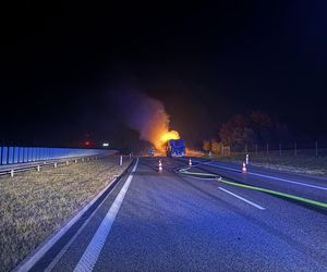 Pożar dźwigu na A1. Zdjęcia z miejsca zdarzenia 