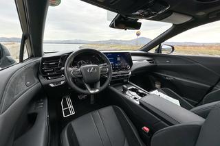 Lexus RX 5. generacji (2023)