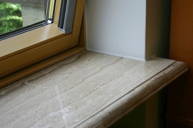 parapet kamienny