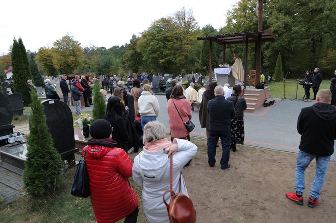 Poświęcenie nowego nagrobka Krzysztofa Krawczyka