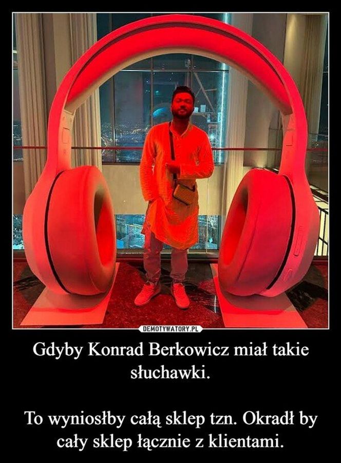 Poseł Konrad Berkowicz ujęty w sklepie IKEA. Internauci mają używanie. Najlepsze MEMY