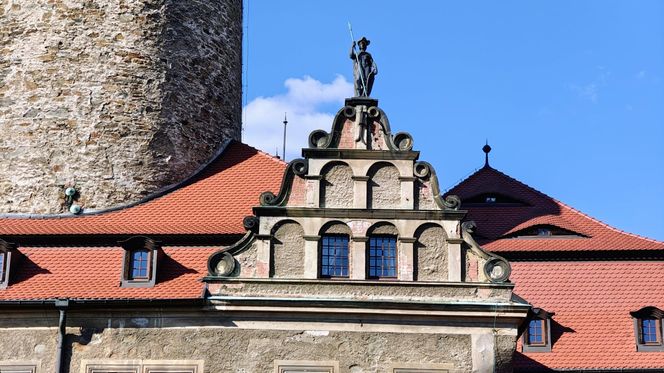 Najbardziej tajemniczy zamek w Polsce. Ta studnia kryje makabryczną legendę