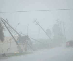 Huragan Milton zabija! Domy z ludźmi uniesione przez tornado i zniszczone