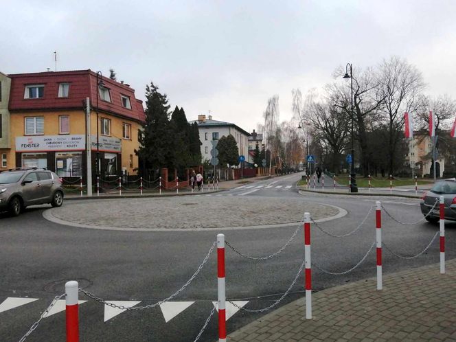 W Muzeum Diecezjalnym w Siedlcach, znajdującym się w bliskiej okolicy ronda, można oglądać obraz El Greca „Ekstaza św. Franciszka”. 