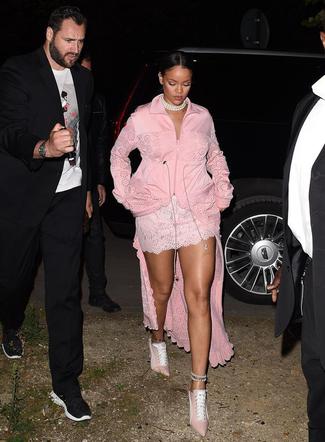 Rihanna w Paryżu - wizyta w nocnym klubie po pokazie Fenty Puma