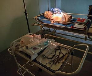 Jak leczyć bez sterylnych warunków, np. w trakcie wojny? W Lublinie powstaje Pracownia Medycyny Katastrof