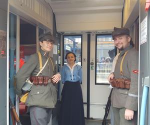 Do Leszna przyjechał „Pociąg Zwycięstwa”. Zorganizowano w nim lekcję historii o Powstaniu Wielkopolskim