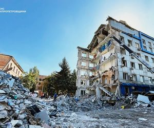 Rosja bombarduje i niszczy ukraińskie miasta. Wiele z nich jest blisko Polski