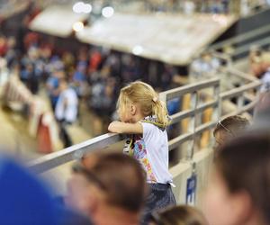 Żużel. Apator - Sparta: Tak kibice dopingowali podczas meczu 4. kolejki PGE Ekstraligi w Toruniu