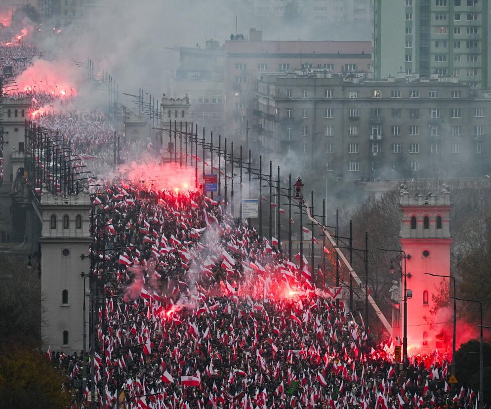 Marsz Niepodległości 2024. Tysiące ludzi na ulicach Warszawy