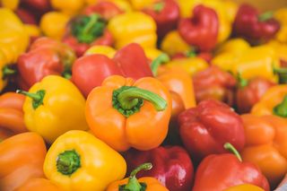Ceny papryki wysokie jak za pistacje! Towar luksusowy czy podstawowy? 