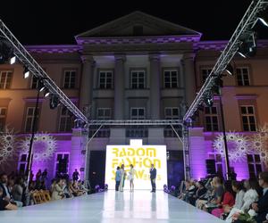 RADOM FASHION SHOW