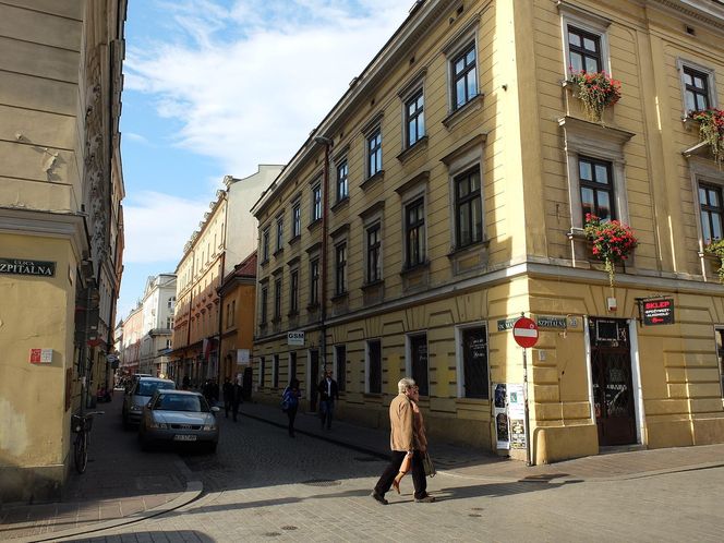 To jeden z najpiękniejszych budynków w Krakowie. Mieszkali w nim Henryk Sienkiewicz i Józef Piłsudski