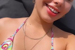 Marcelina Ziętek w bikini nad basenem