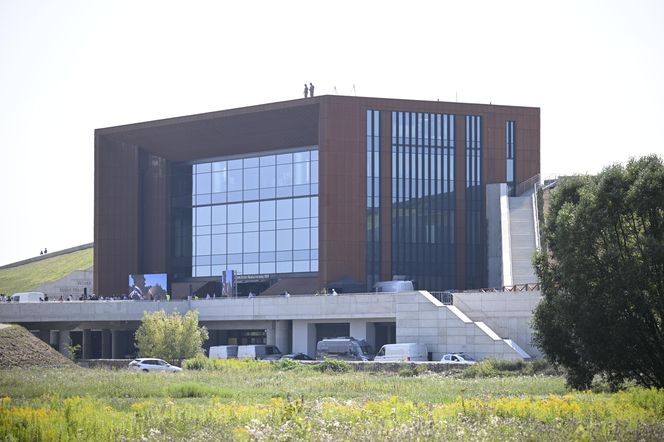 Muzeum Bitwy Warszawskiej. Pierwsze zdjęcia ze środka