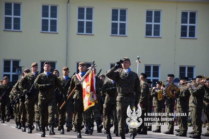 Blisko 120 nowych żołnierzy 4 Warmińsko-Mazurskiej Brygady Obrony Terytorialnej złożyło przysięgę