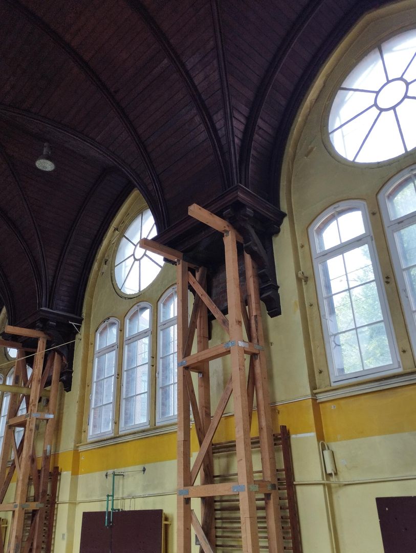 SP nr.1 w Szczecinie - sala gimnastyczna przed renowacją