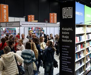 Targi Książki w Katowicach to okazja do zdobycia autografów pisarzy